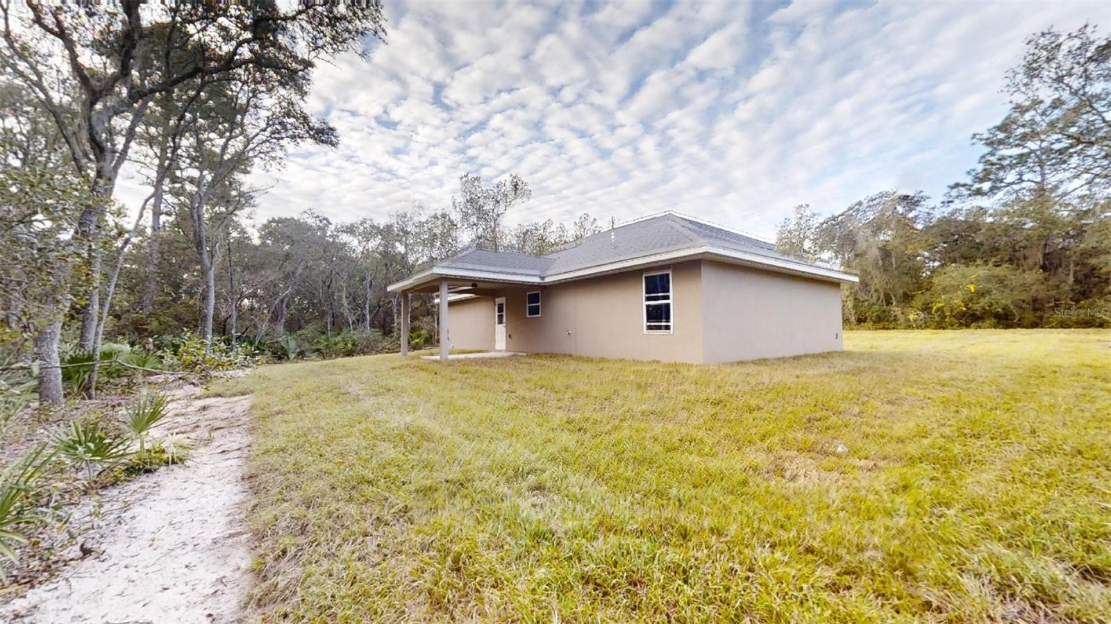 Image 34 of 70 For 23995 Falcon Avenue