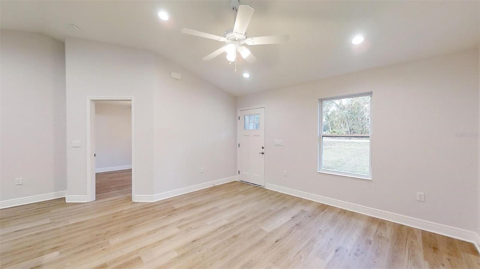 Image 45 of 70 For 23995 Falcon Avenue