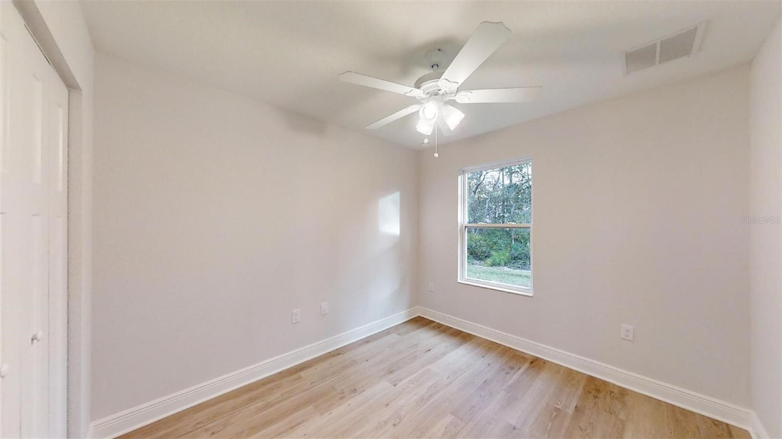 Image 50 of 70 For 23995 Falcon Avenue