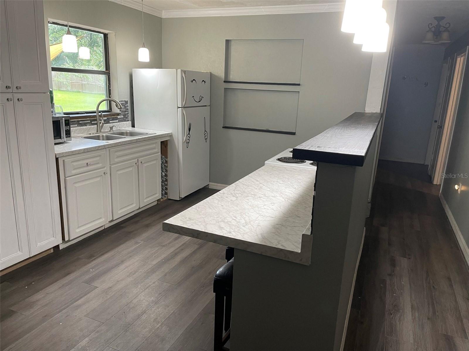 Image 4 of 17 For 16490 25th Lane