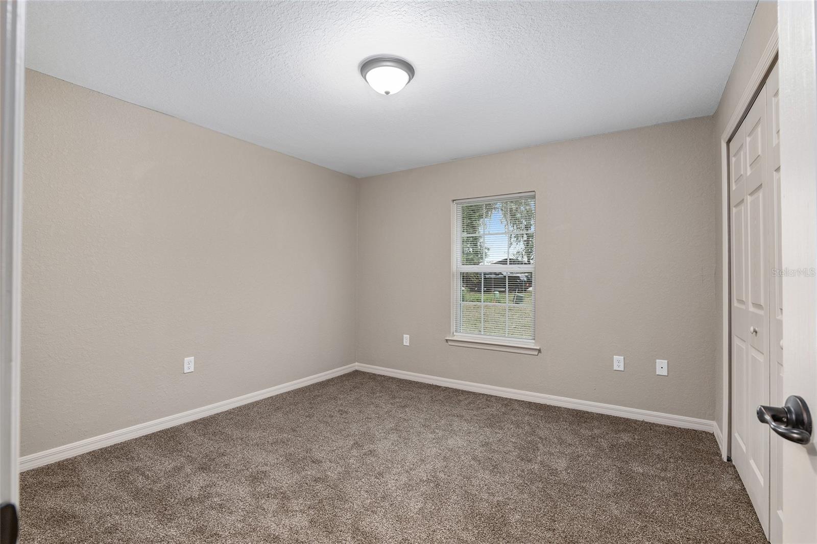 Image 19 of 25 For 5587 62nd Avenue