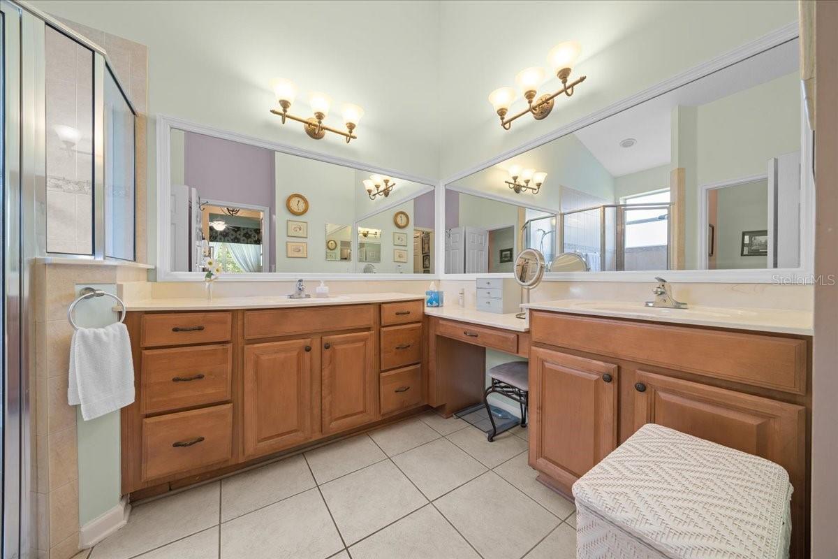 Image 15 of 32 For 814 Copperhead Circle