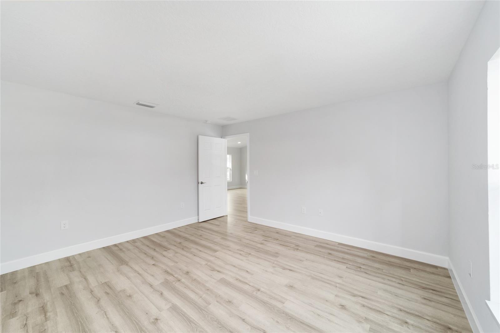 Image 20 of 39 For 2871 147th Terrace