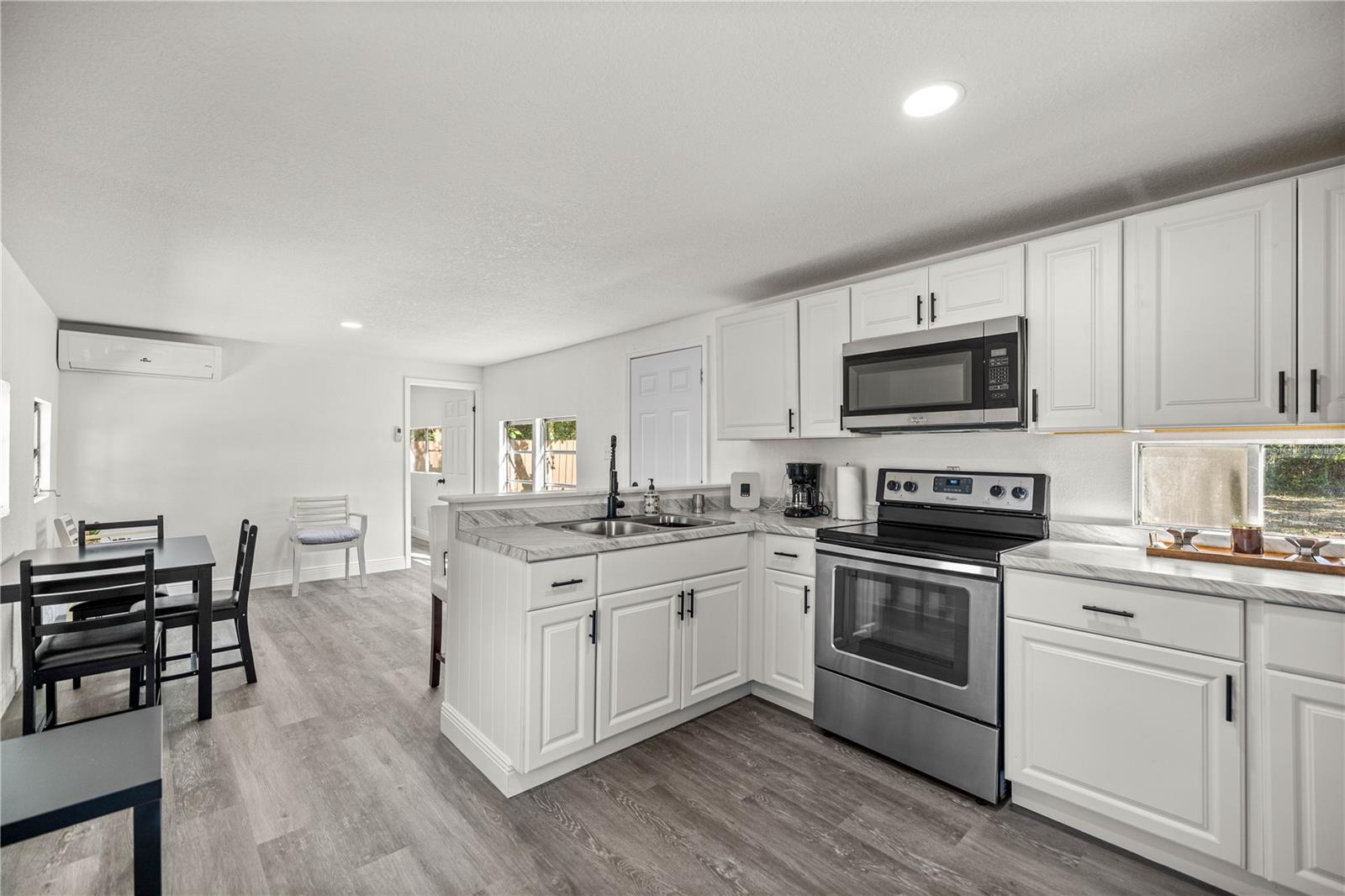 Image 13 of 20 For 15986 103rd Terrace