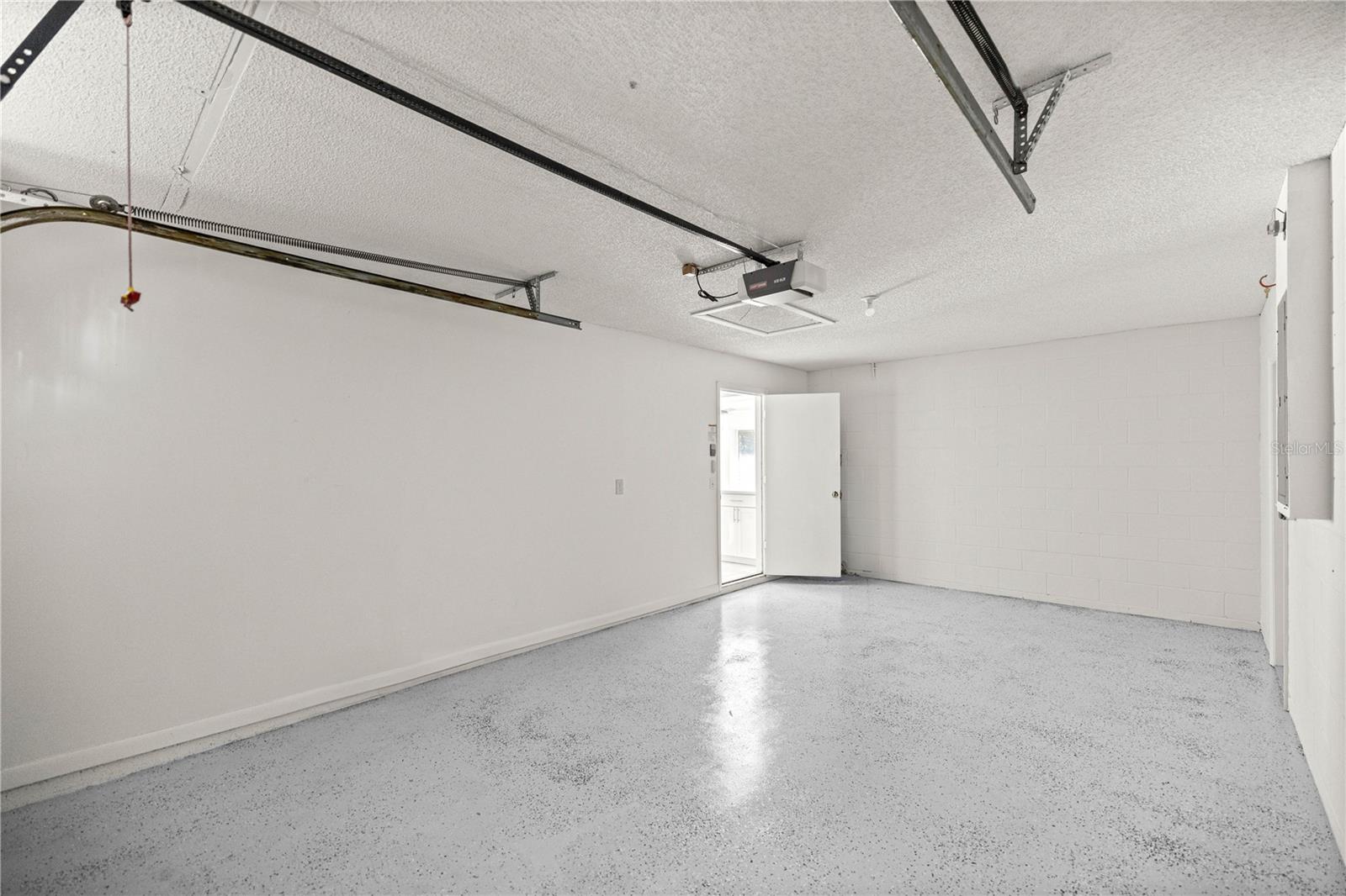 Image 18 of 28 For 15121 35th Avenue Road