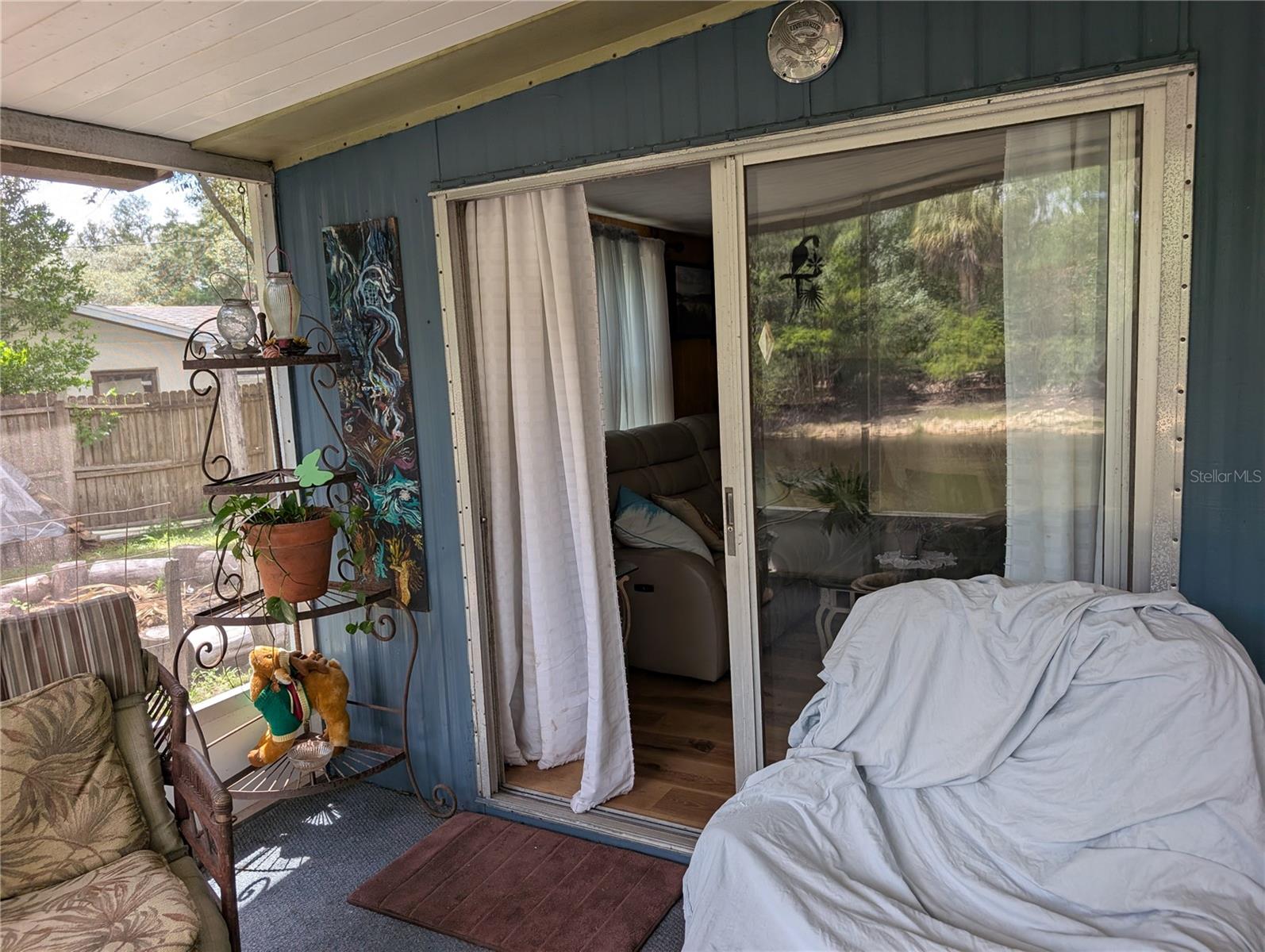 Listing photo id 21 for 3609 Westcove Court