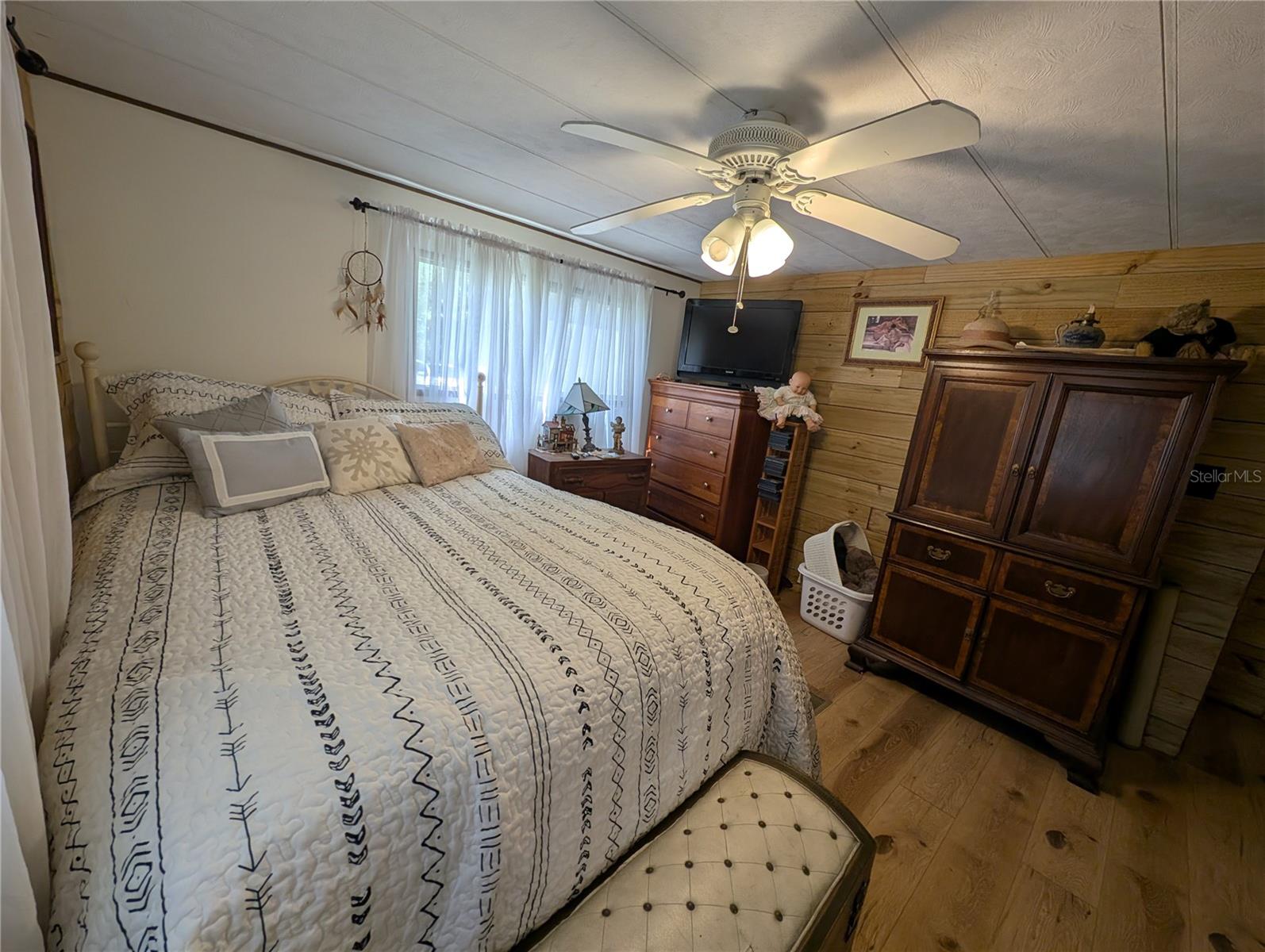 Listing photo id 31 for 3609 Westcove Court