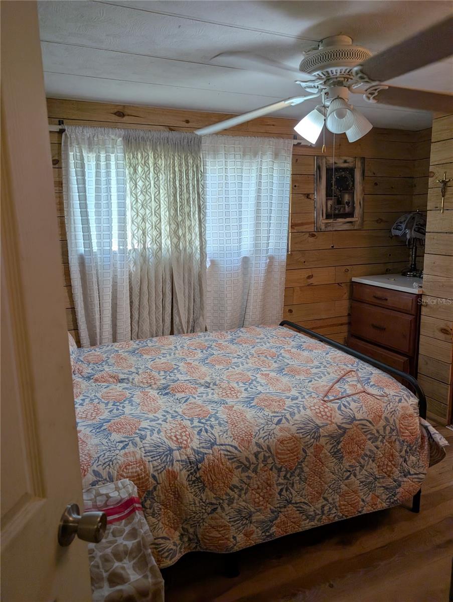 Listing photo id 33 for 3609 Westcove Court