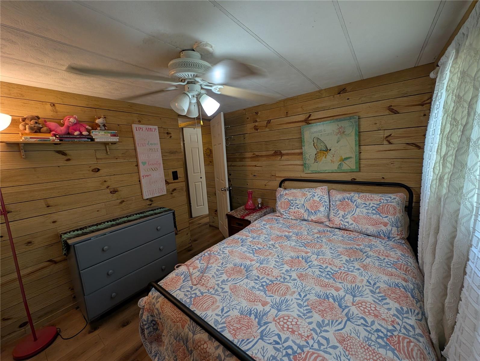 Listing photo id 35 for 3609 Westcove Court