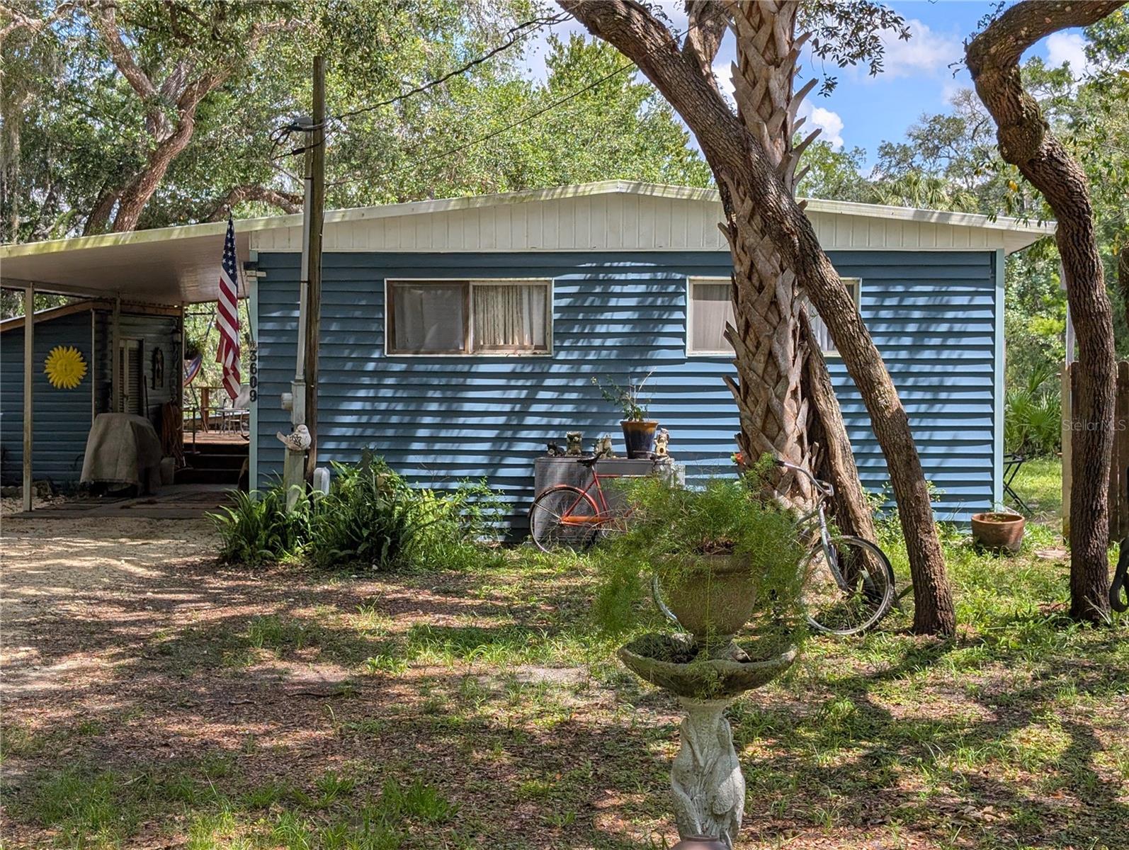 Listing photo id 2 for 3609 Westcove Court