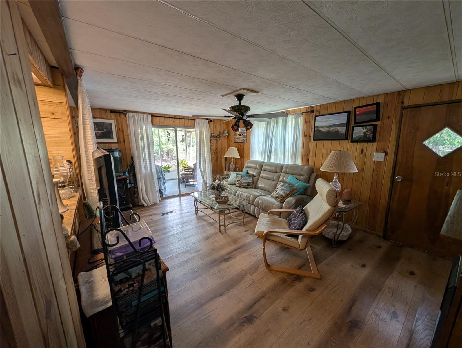 Listing photo id 46 for 3609 Westcove Court