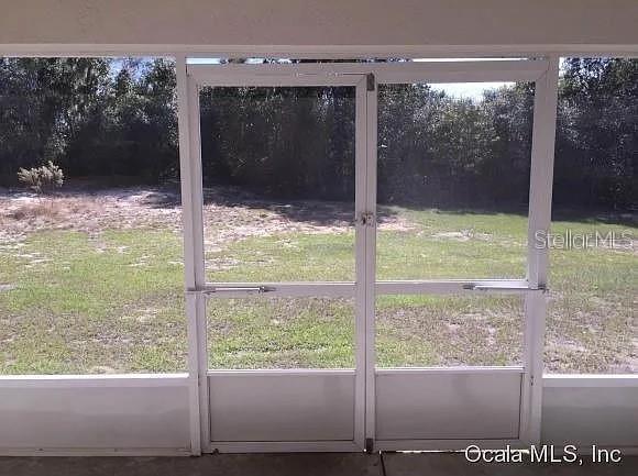 Listing photo id 10 for 4420 100th Street