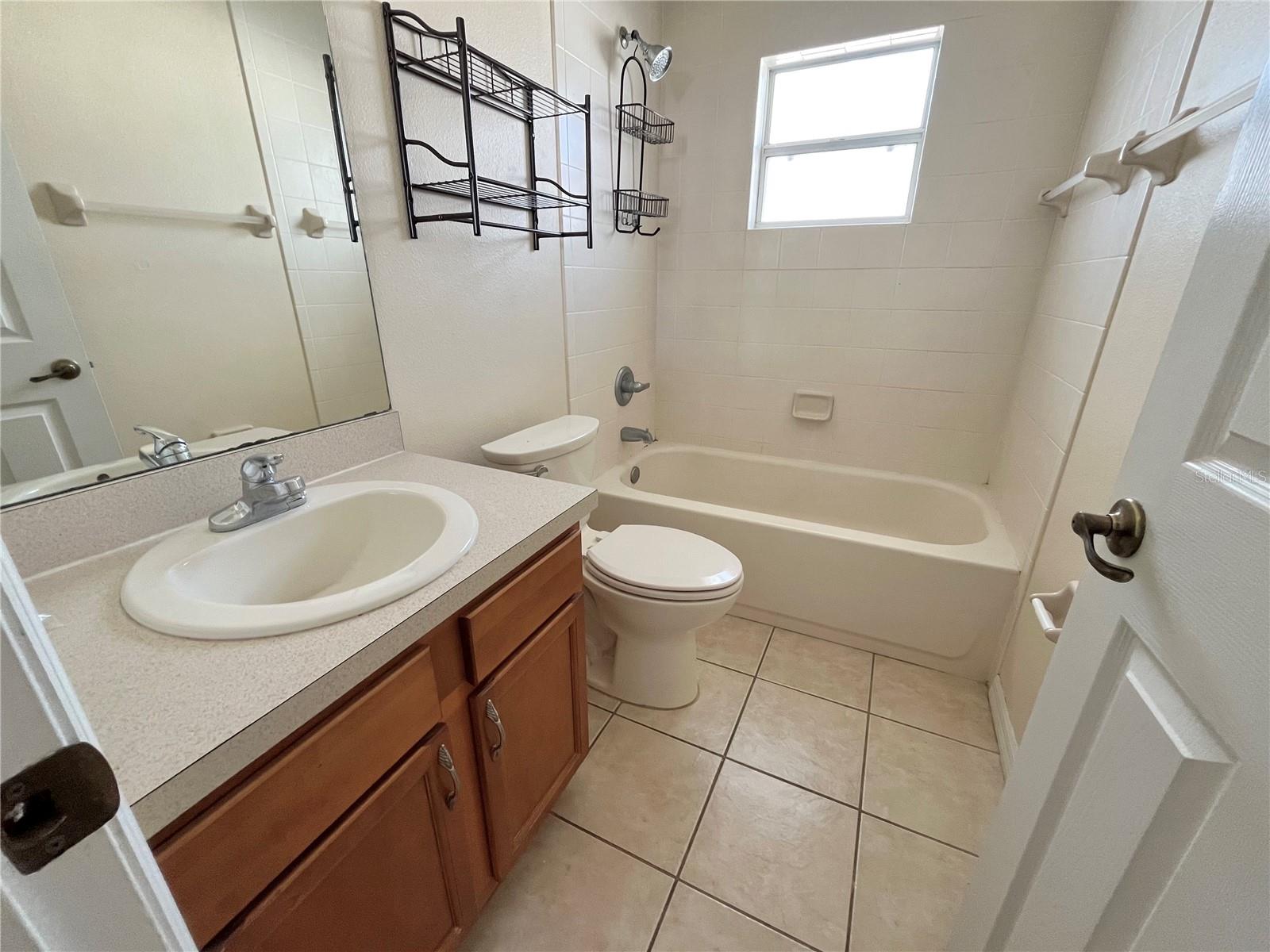 Listing photo id 12 for 4420 100th Street
