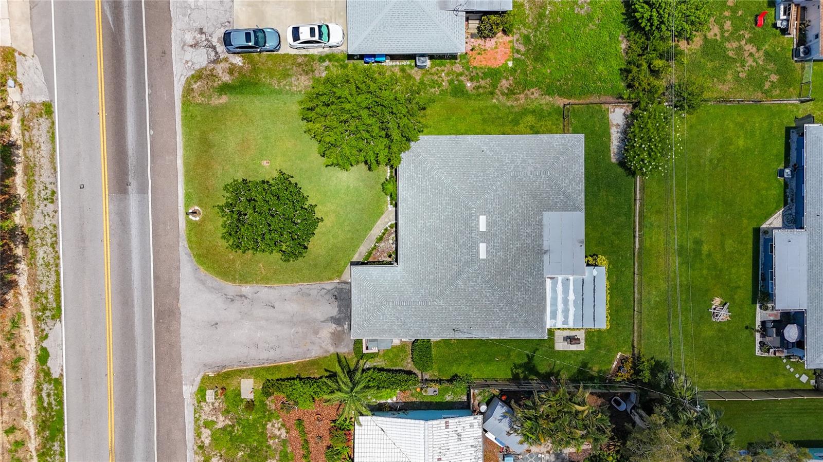 Image 43 of 48 For 1137 Indian Rocks Road S
