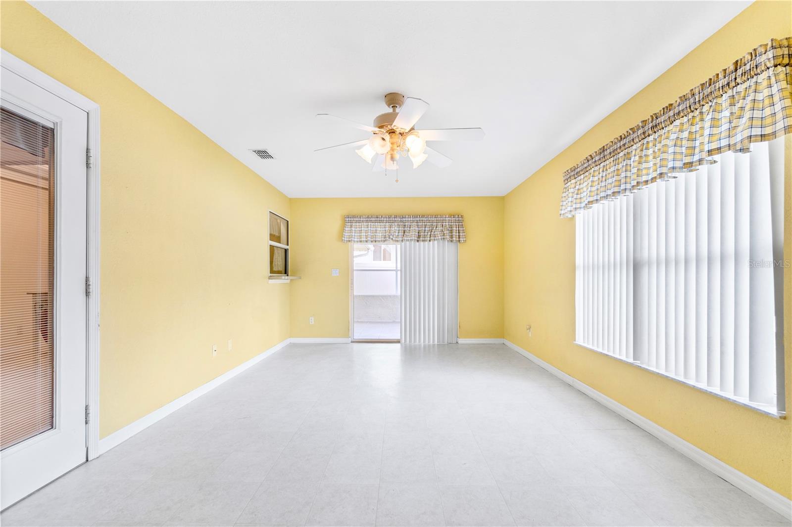 Image 22 of 39 For 10151 41st Terrace