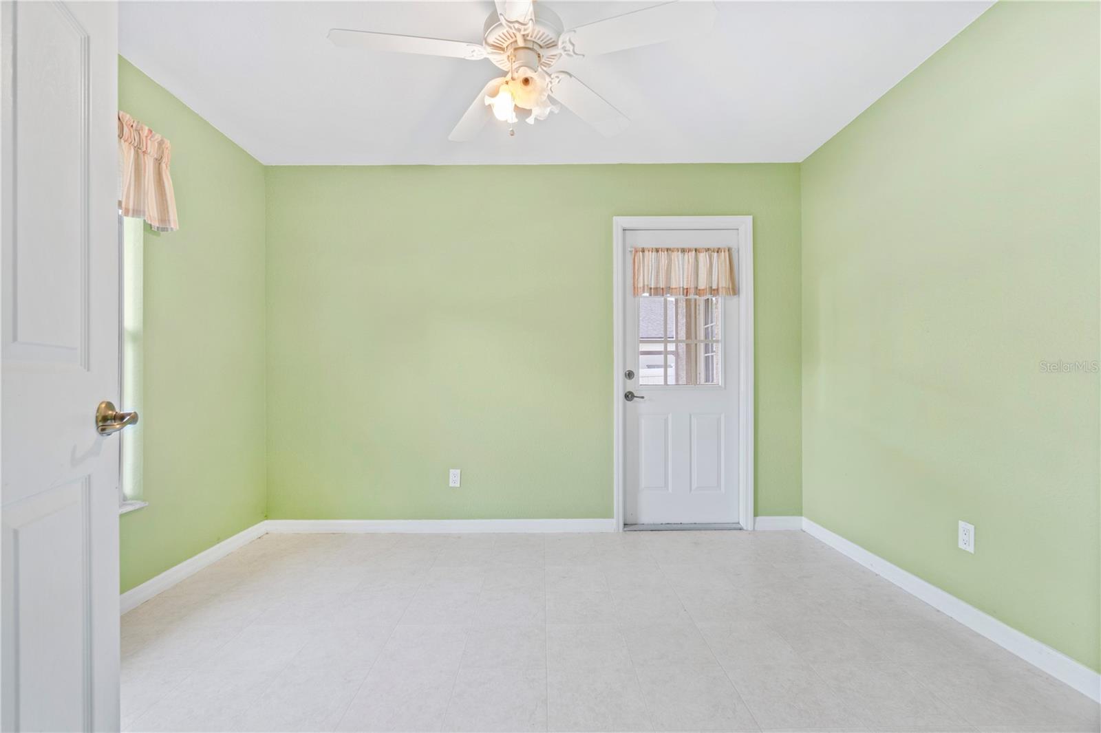 Image 24 of 39 For 10151 41st Terrace