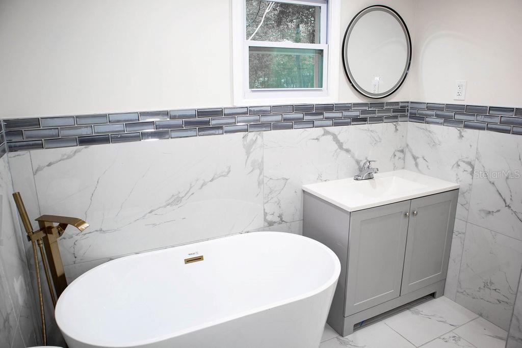 Image 19 of 23 For 3015 13th Drive