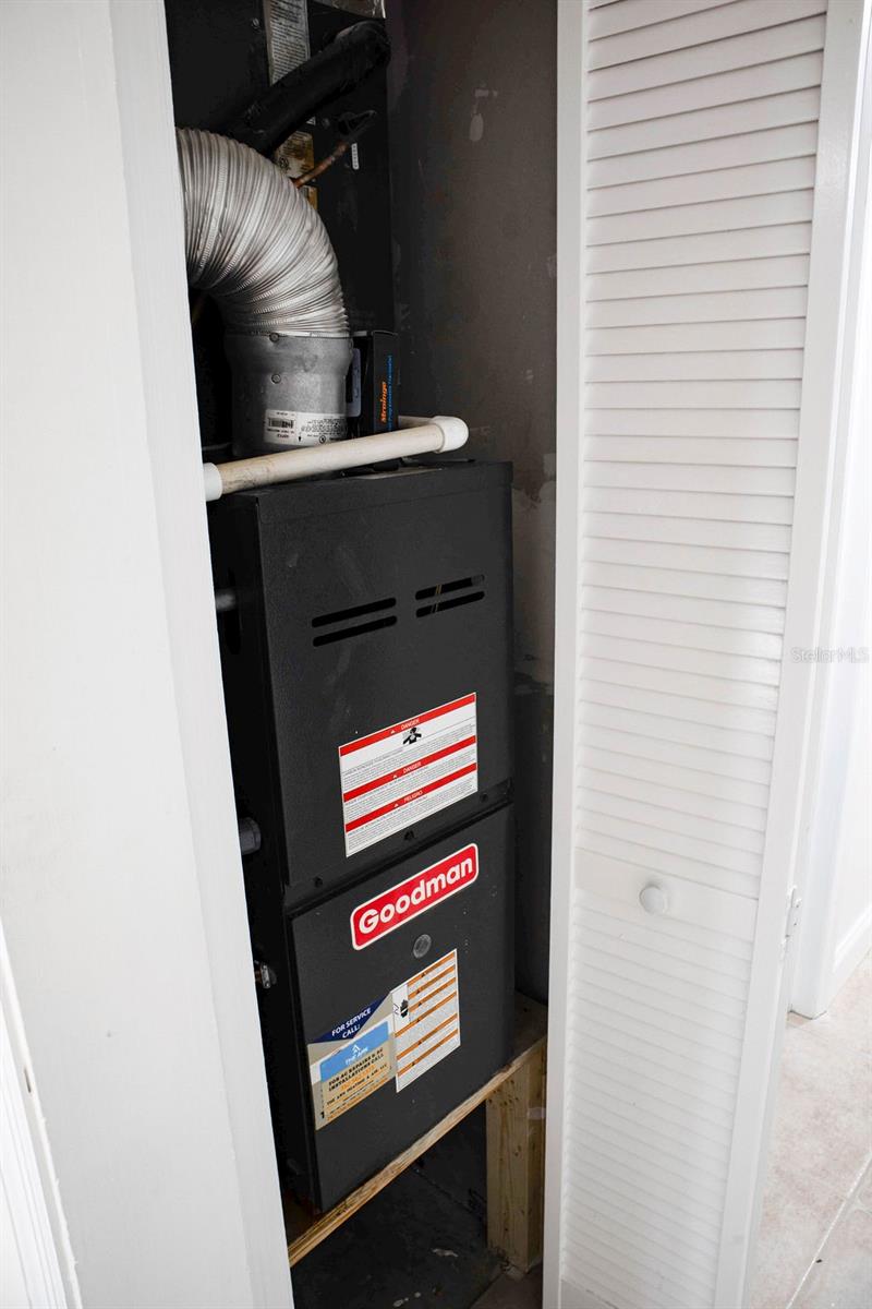 Image 21 of 23 For 3015 13th Drive