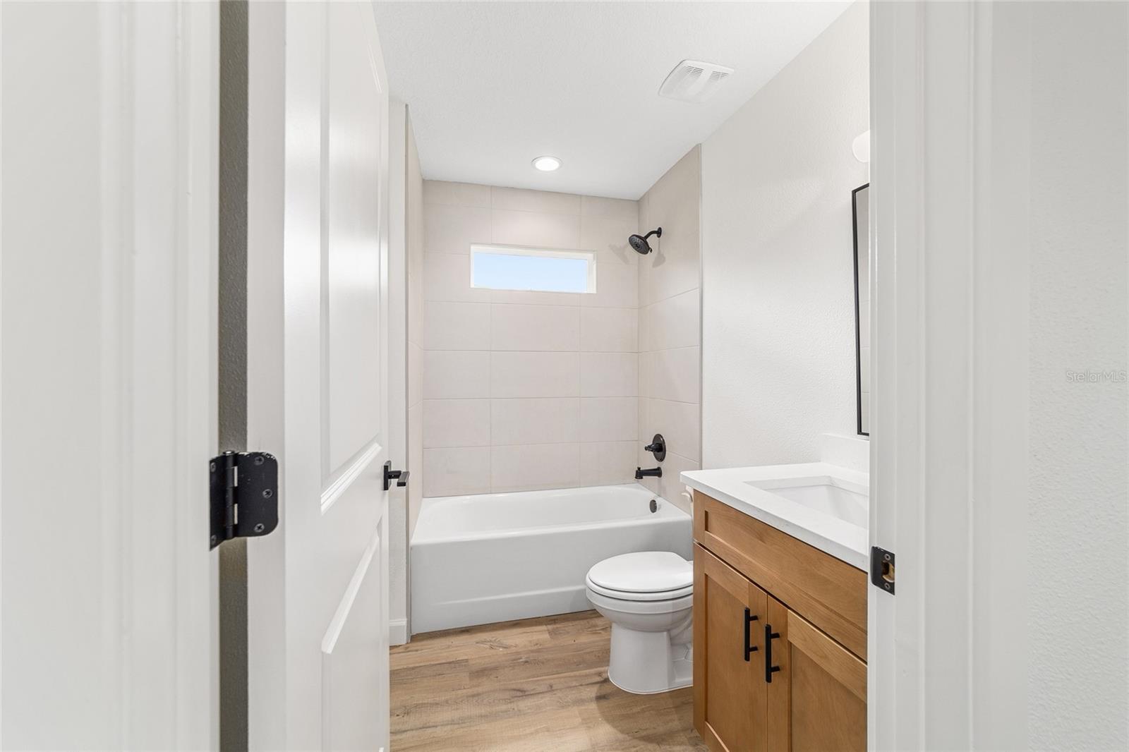 Image 23 of 32 For 5400 9th Street