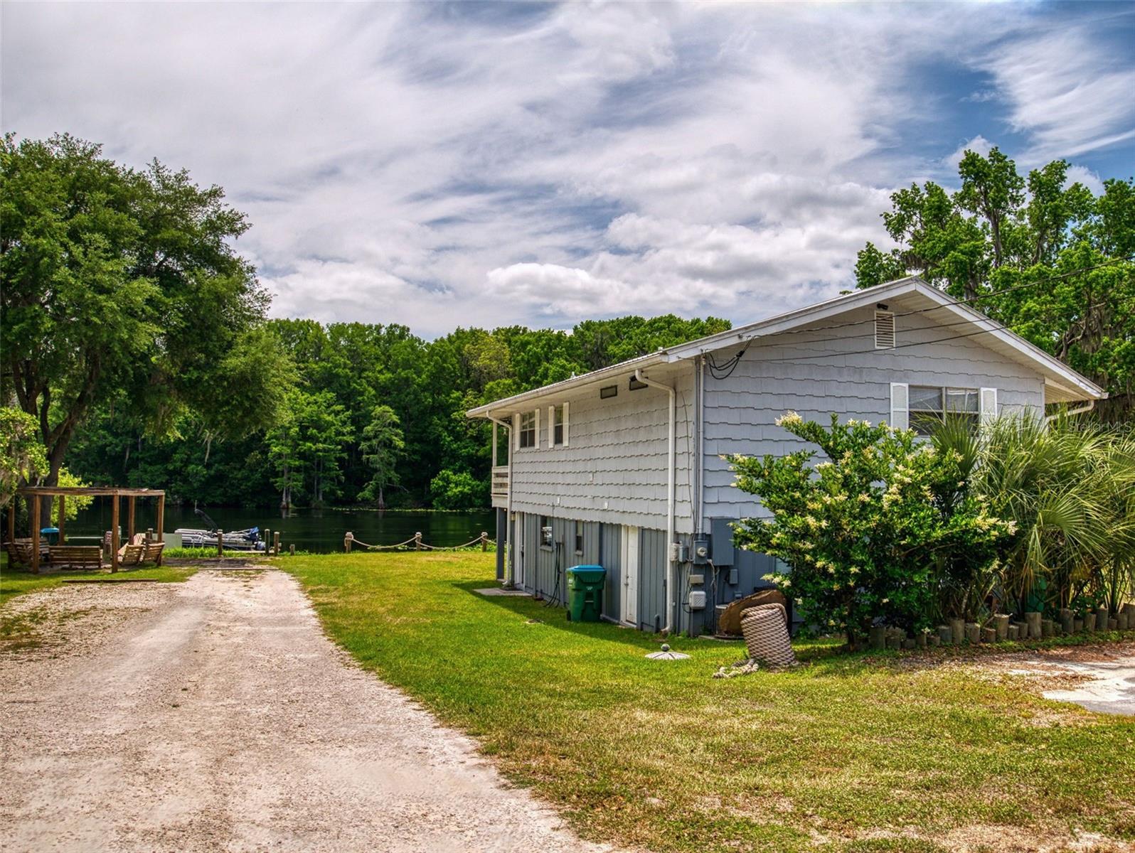 Image 4 of 63 For 12081 River View