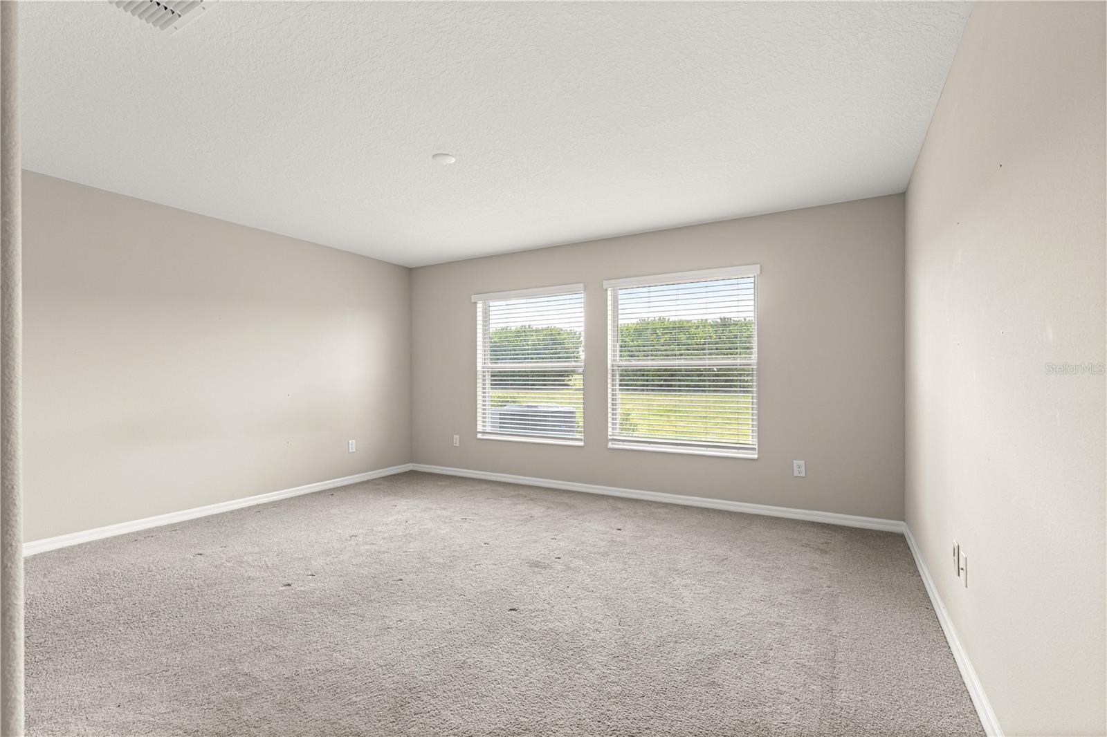 Image 20 of 47 For 9209 58th Circle