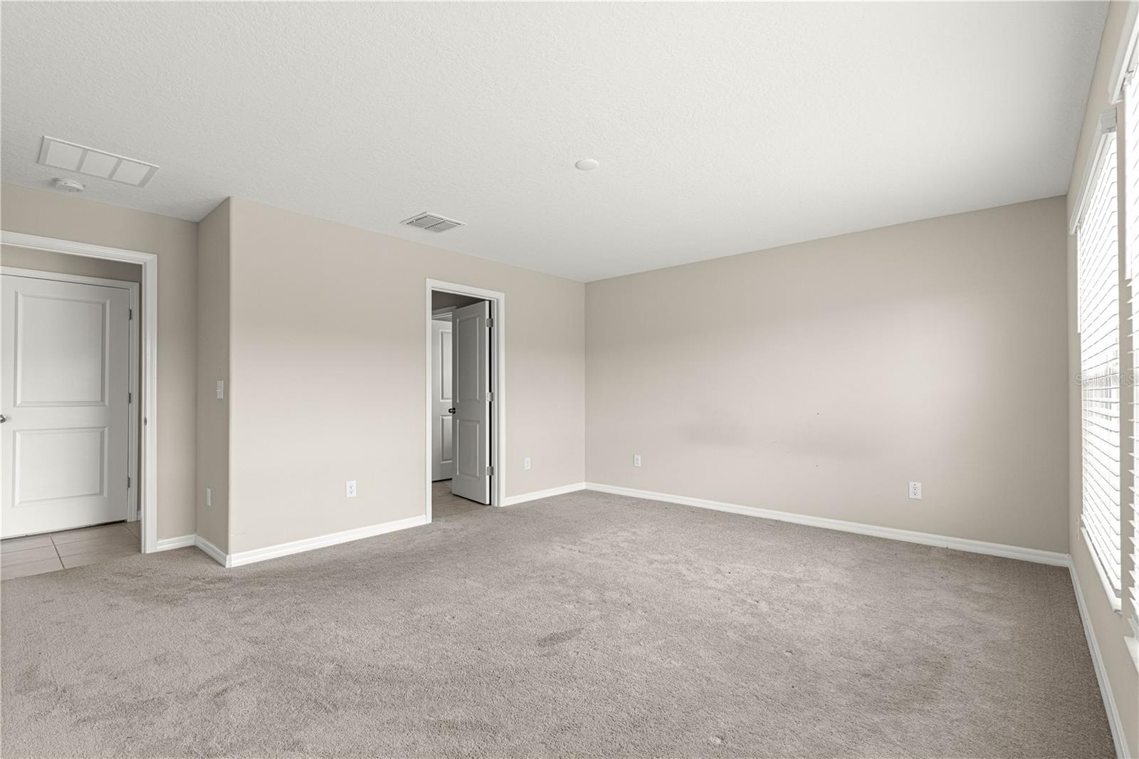 Image 21 of 47 For 9209 58th Circle