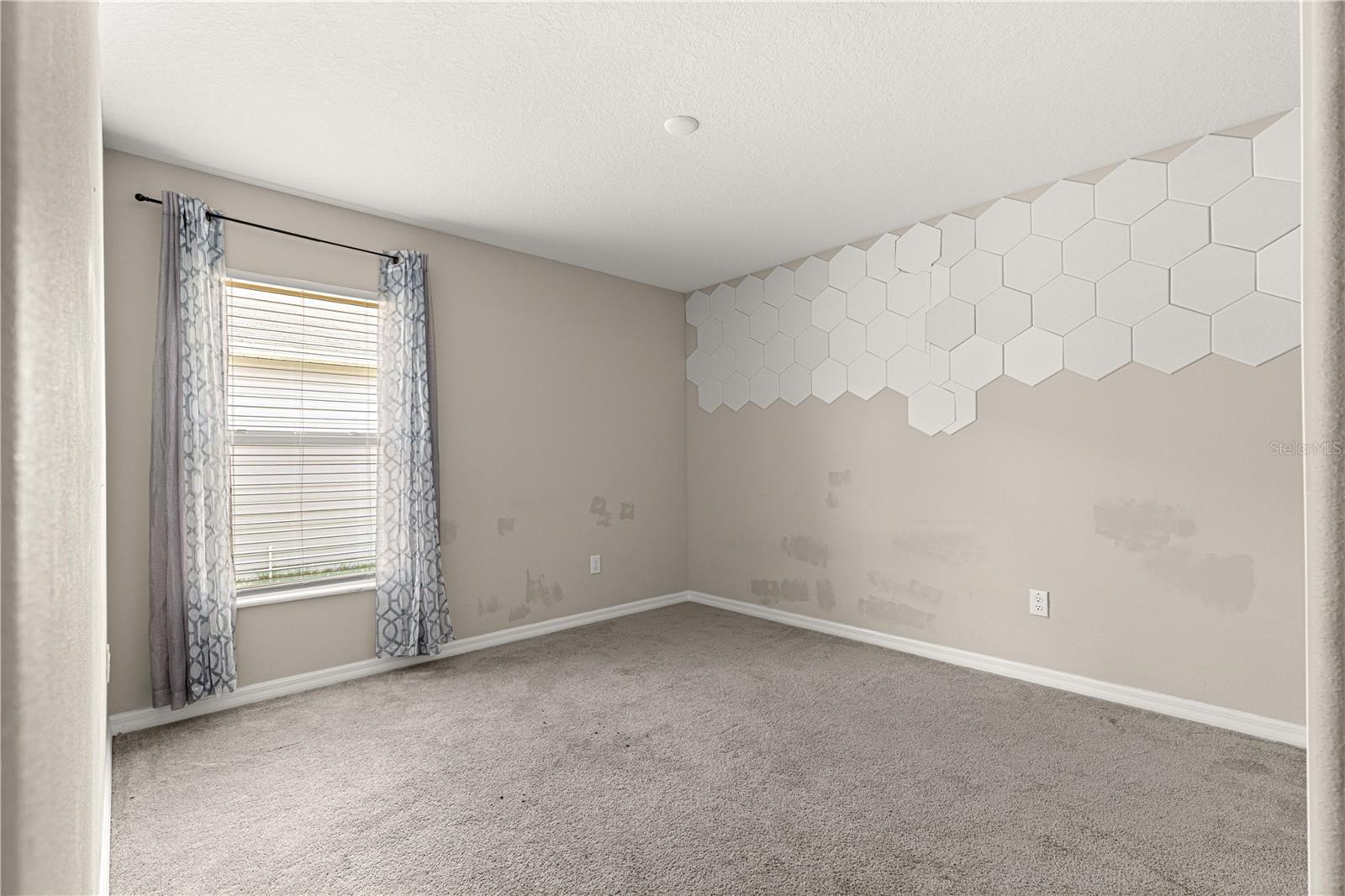 Image 30 of 47 For 9209 58th Circle