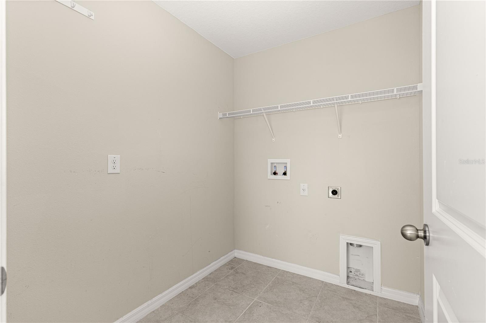 Image 33 of 47 For 9209 58th Circle