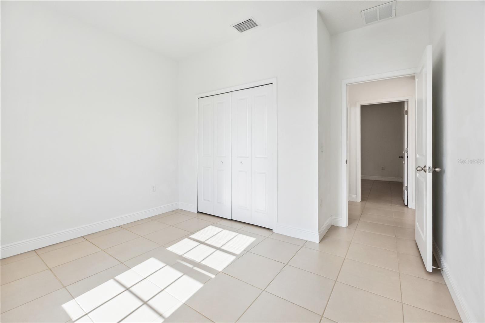 Image 10 of 29 For 15212 27th Court