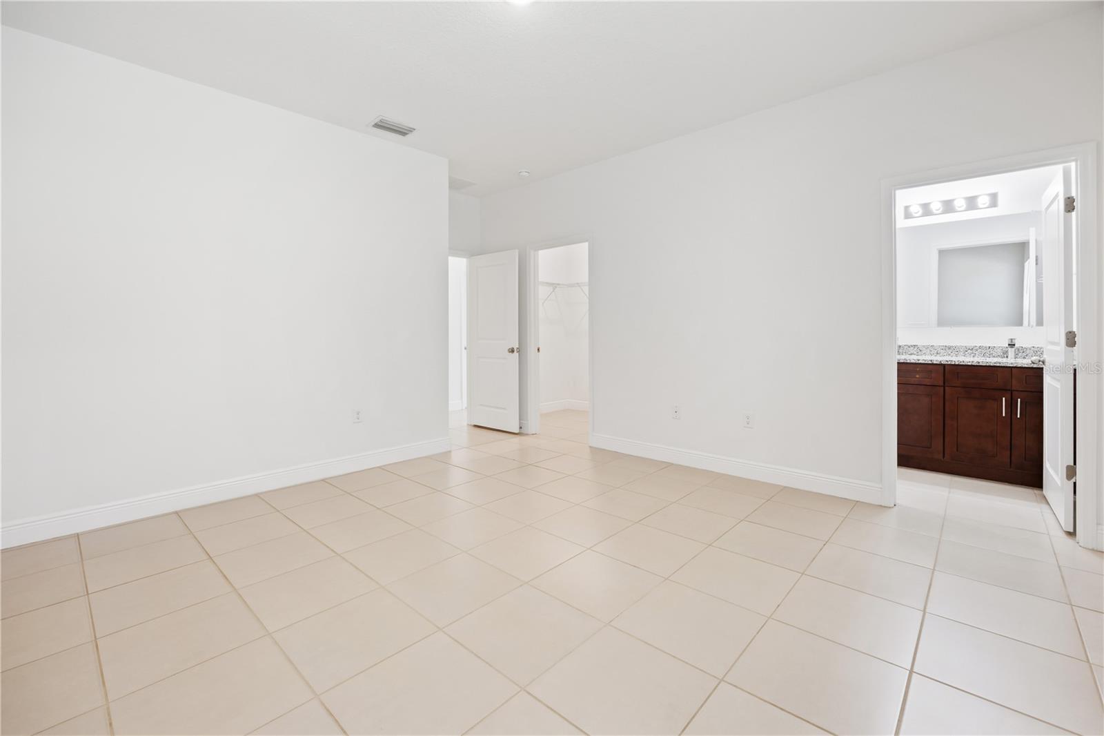 Image 17 of 29 For 15212 27th Court