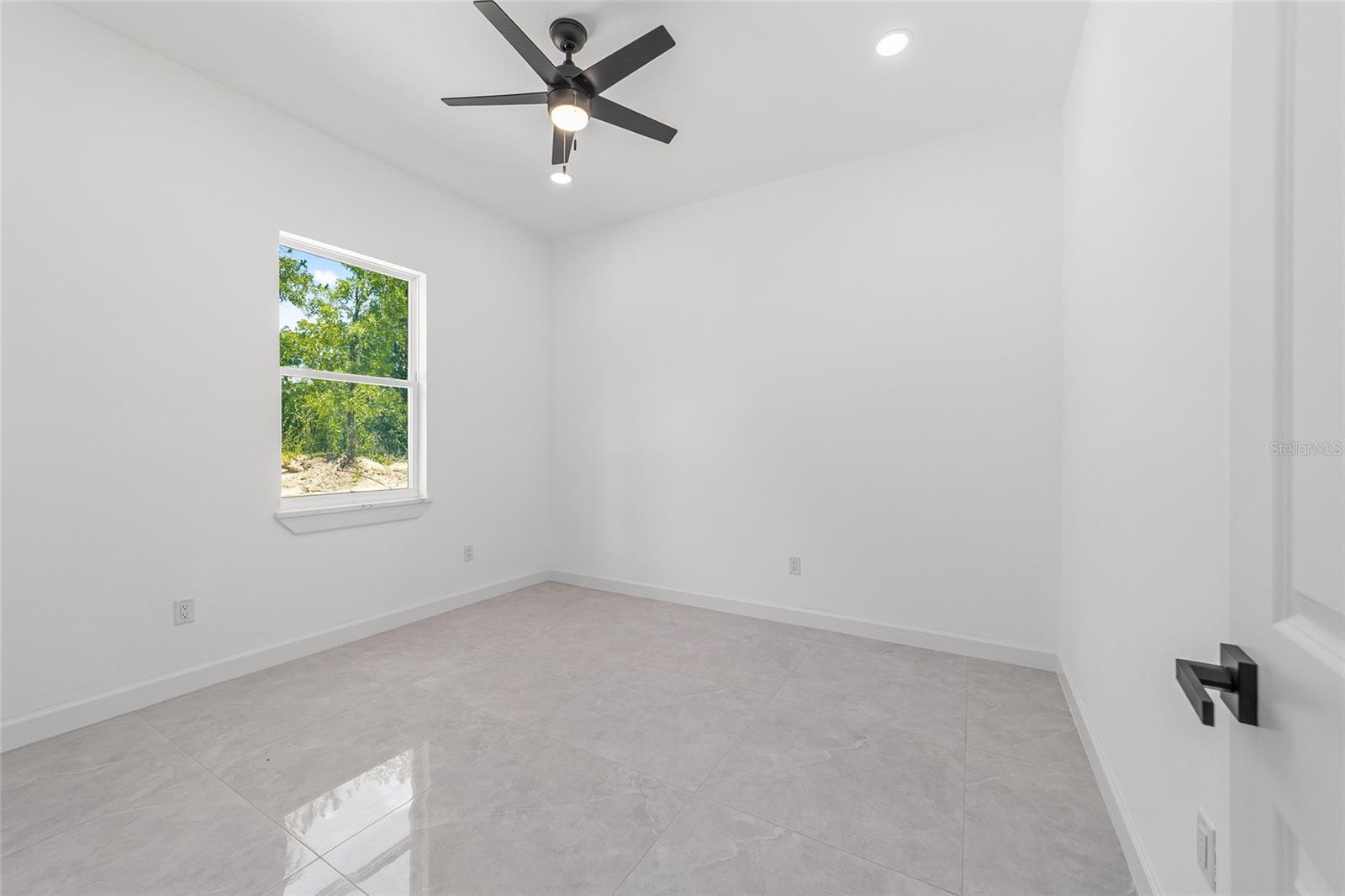 Image 15 of 23 For 13741 81st Circle