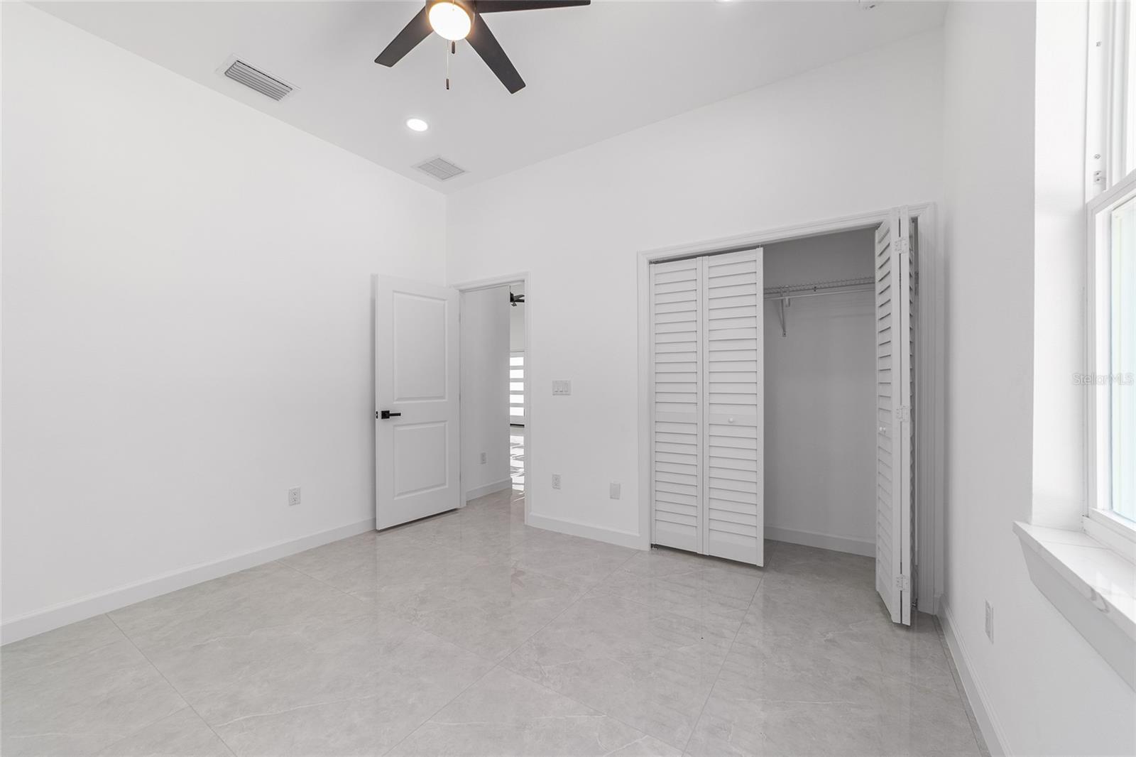 Image 16 of 23 For 13741 81st Circle