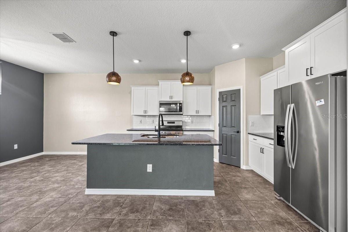 Image 14 of 40 For 7695 64th Street Road