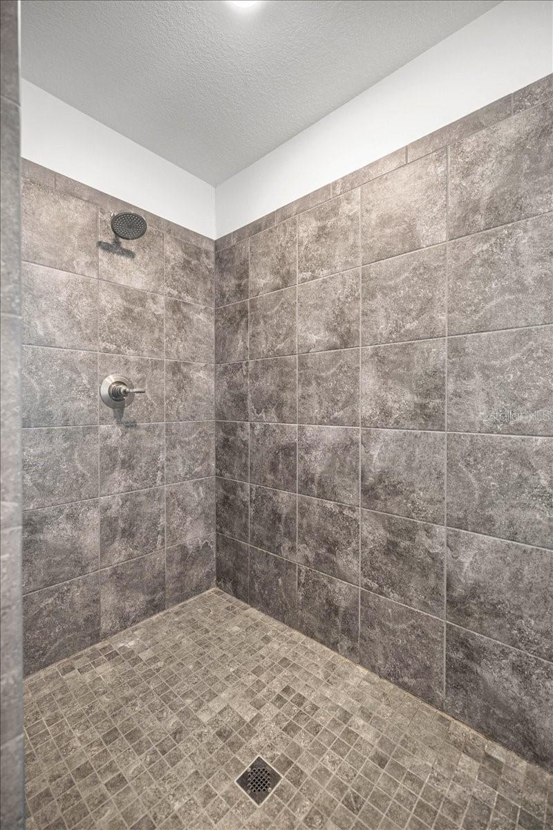 Image 21 of 40 For 7695 64th Street Road