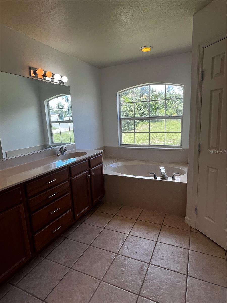 Image 10 of 67 For 3858 161st Street