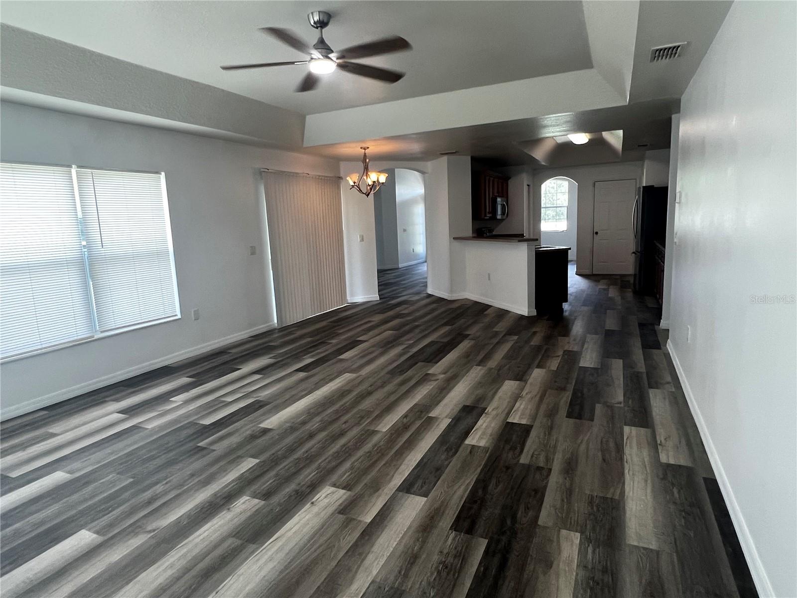 Image 21 of 67 For 3858 161st Street