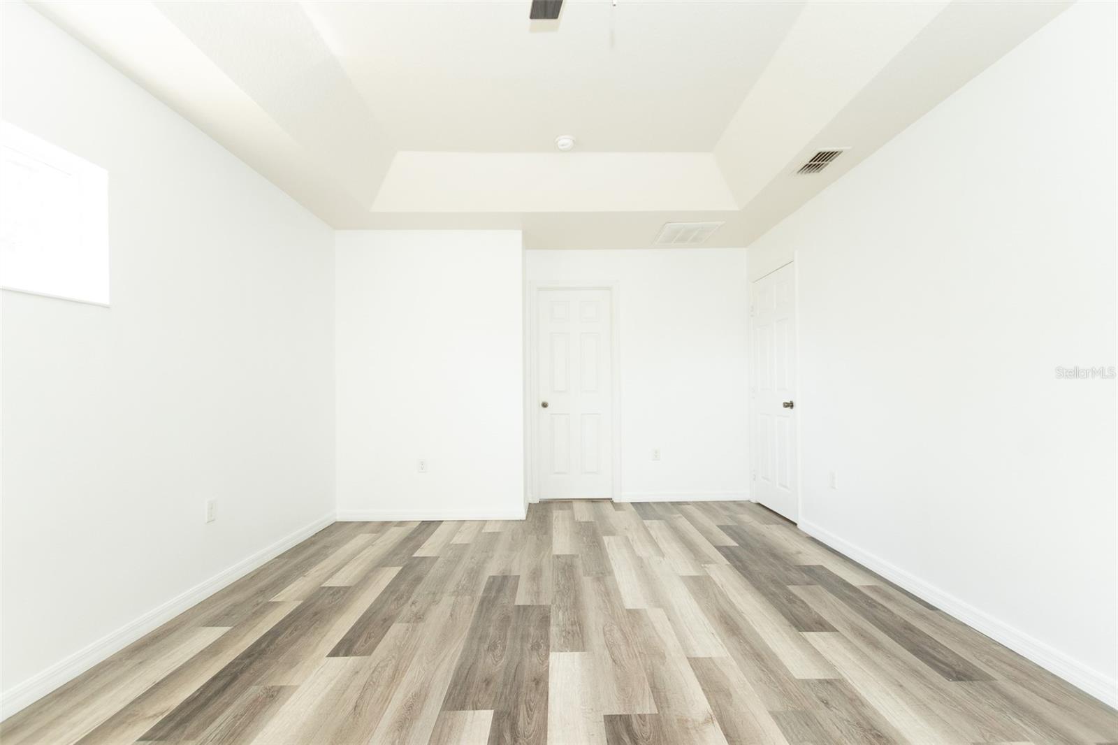 Image 36 of 67 For 3858 161st Street