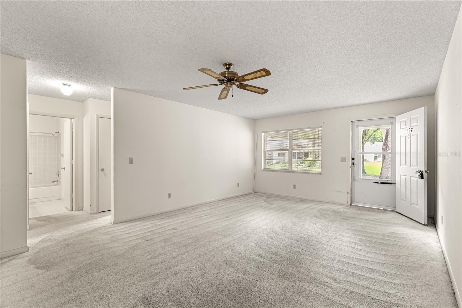 Image 11 of 31 For 9367 83rd Avenue C