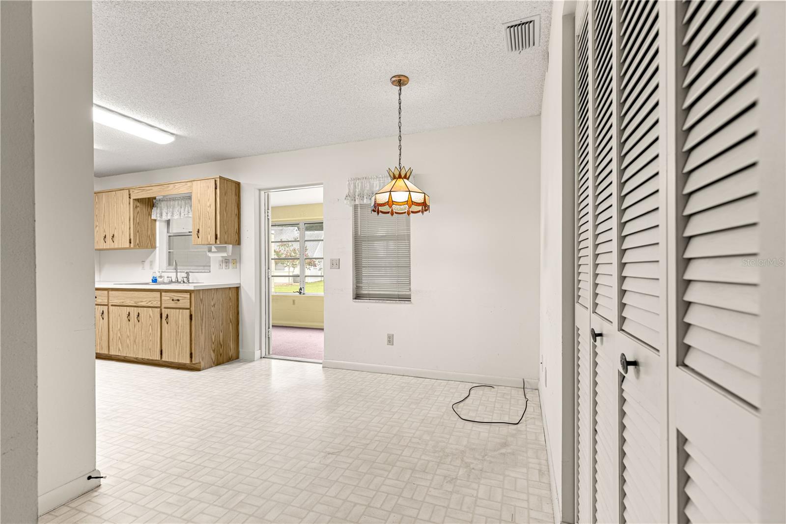 Image 22 of 31 For 9367 83rd Avenue C