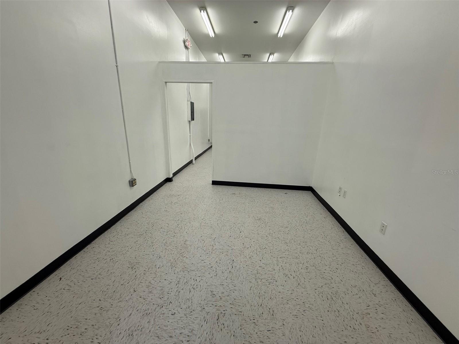Image 4 of 7 For 4221 53rd Avenue G