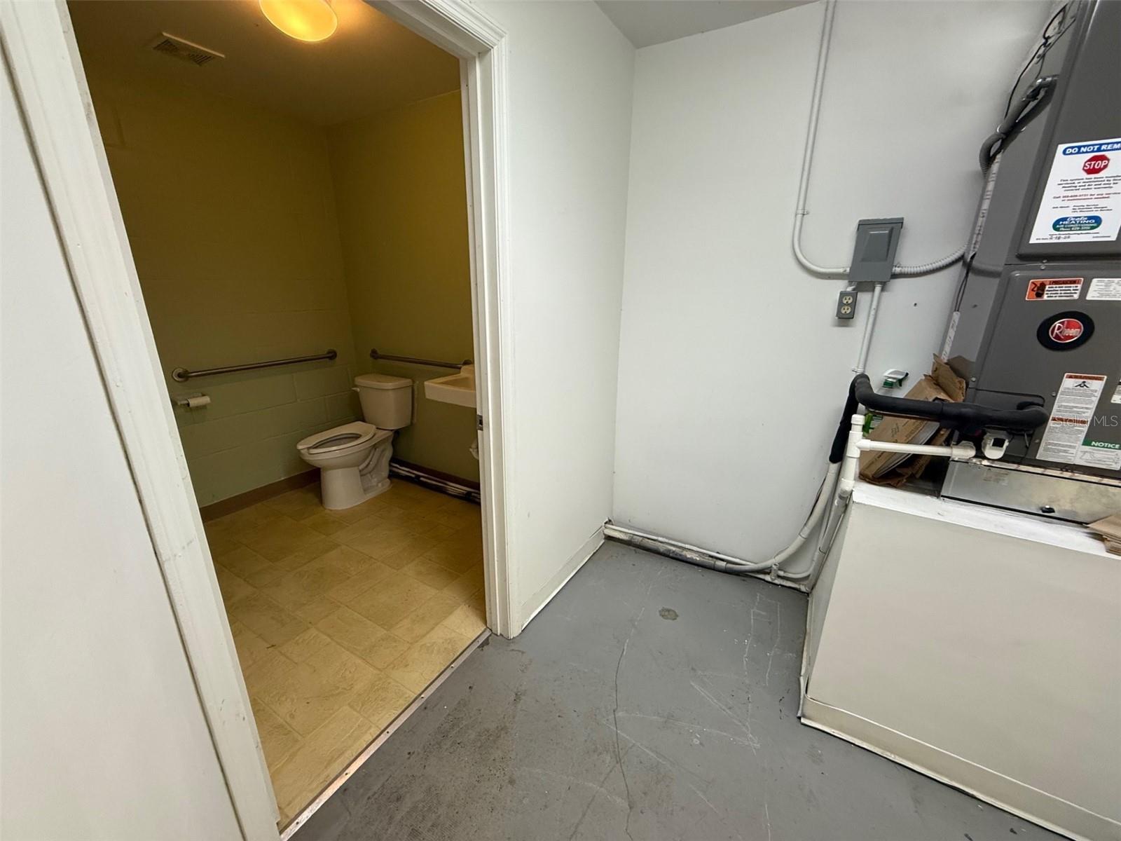 Image 7 of 7 For 4221 53rd Avenue G