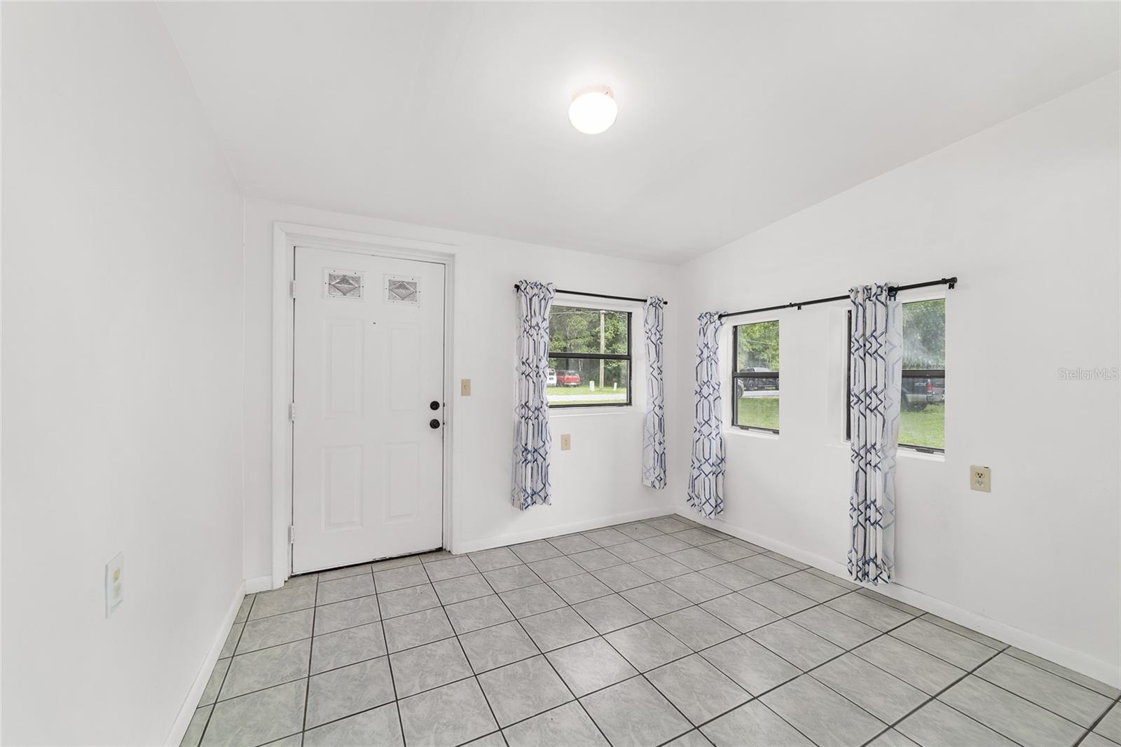 Image 10 of 40 For 2602 2nd Avenue