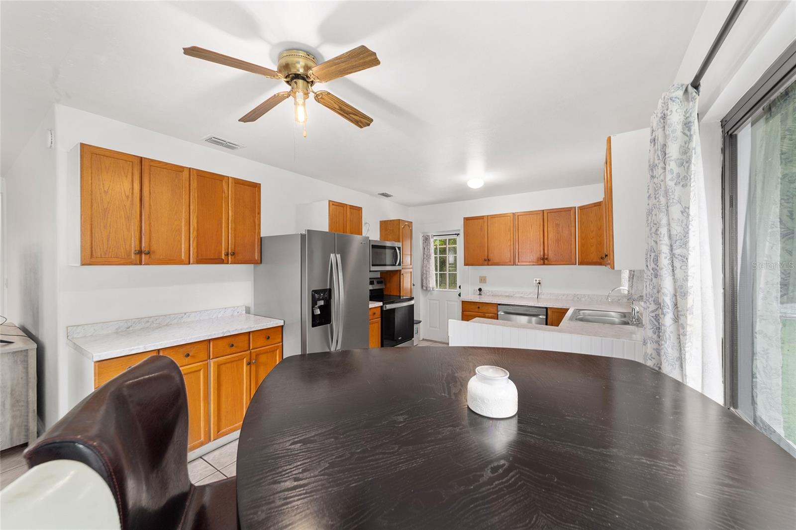 Image 21 of 40 For 2602 2nd Avenue