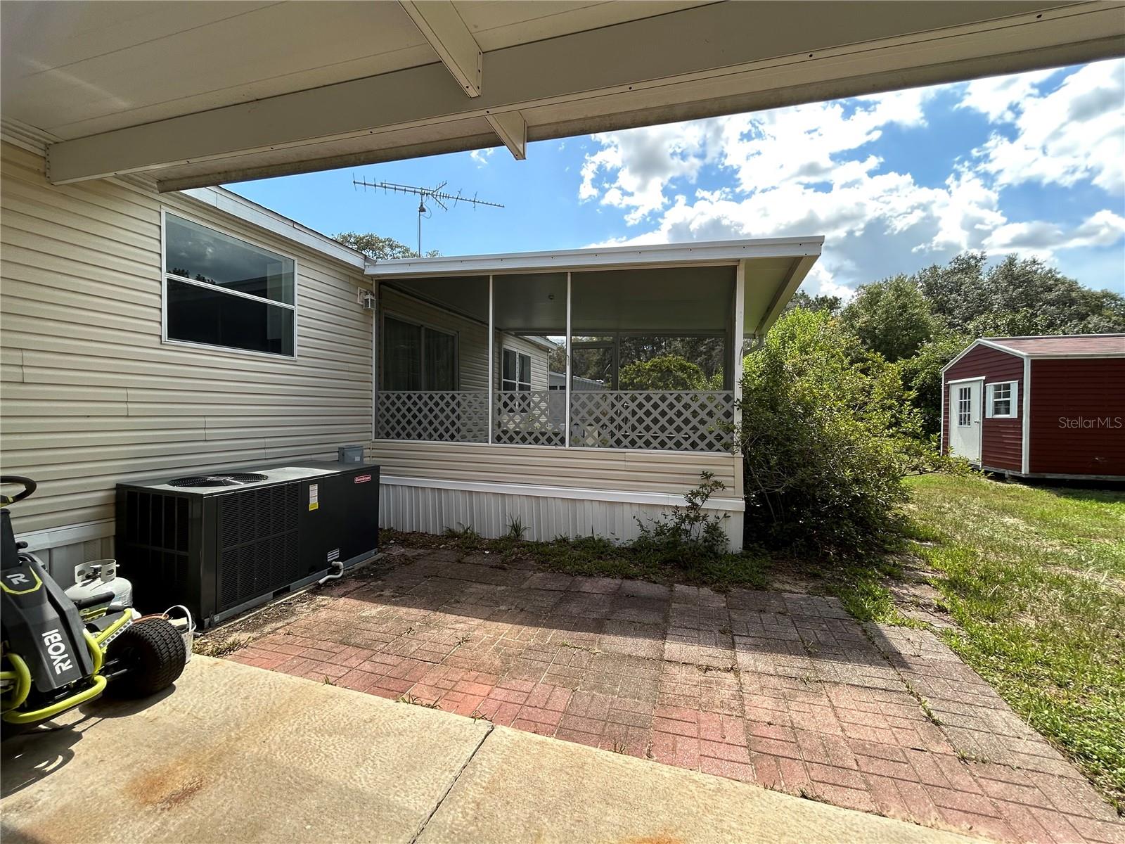 Image 21 of 45 For 9400 Sw 30th Ave
