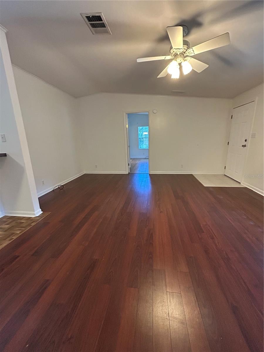 Image 32 of 45 For 9400 Sw 30th Ave