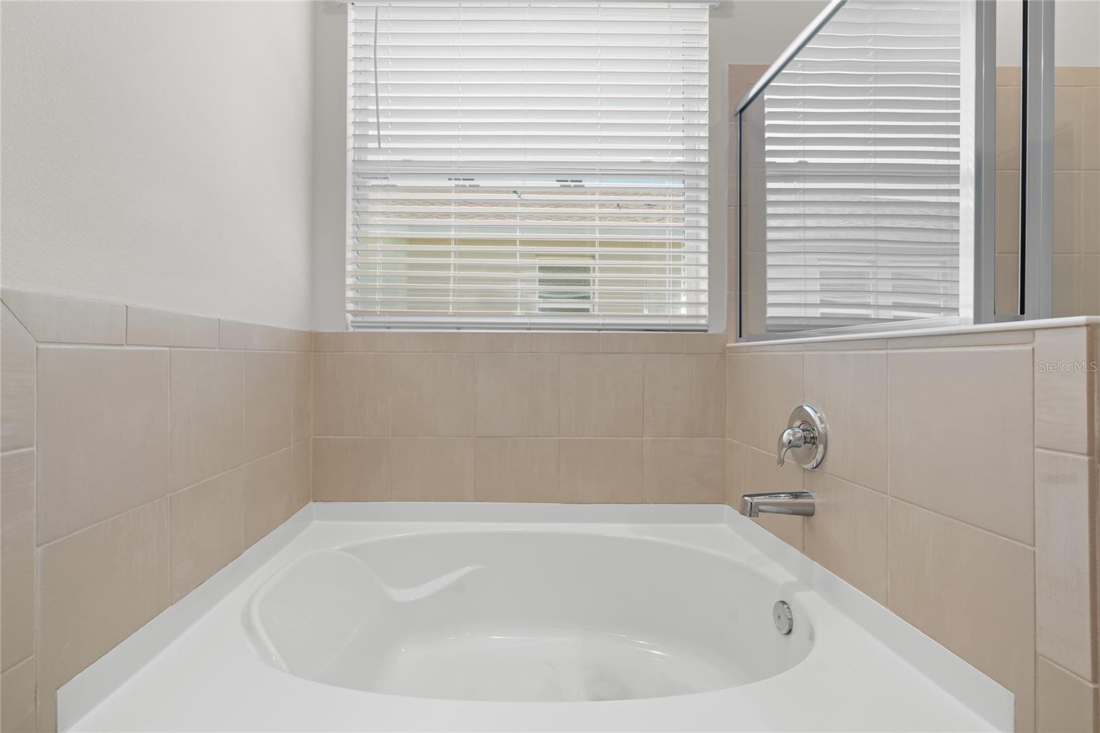 Image 14 of 37 For 8260 59th Avenue