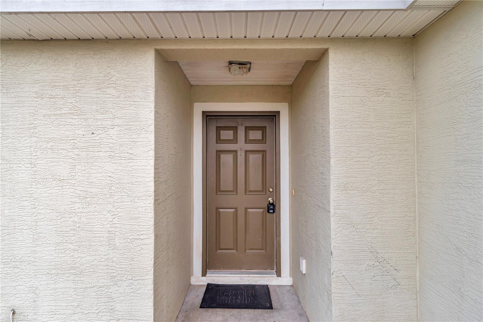 Image 4 of 33 For 15711 52nd Avenue Road