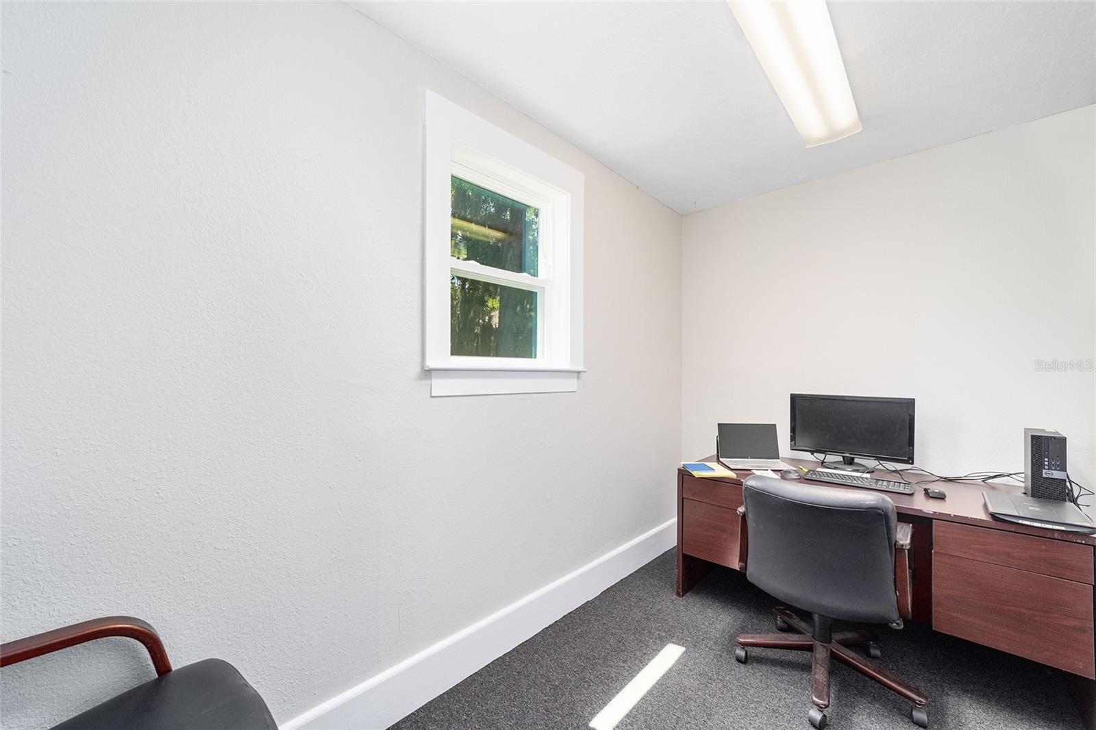 Image 15 of 44 For 1008 Silver Springs Boulevard