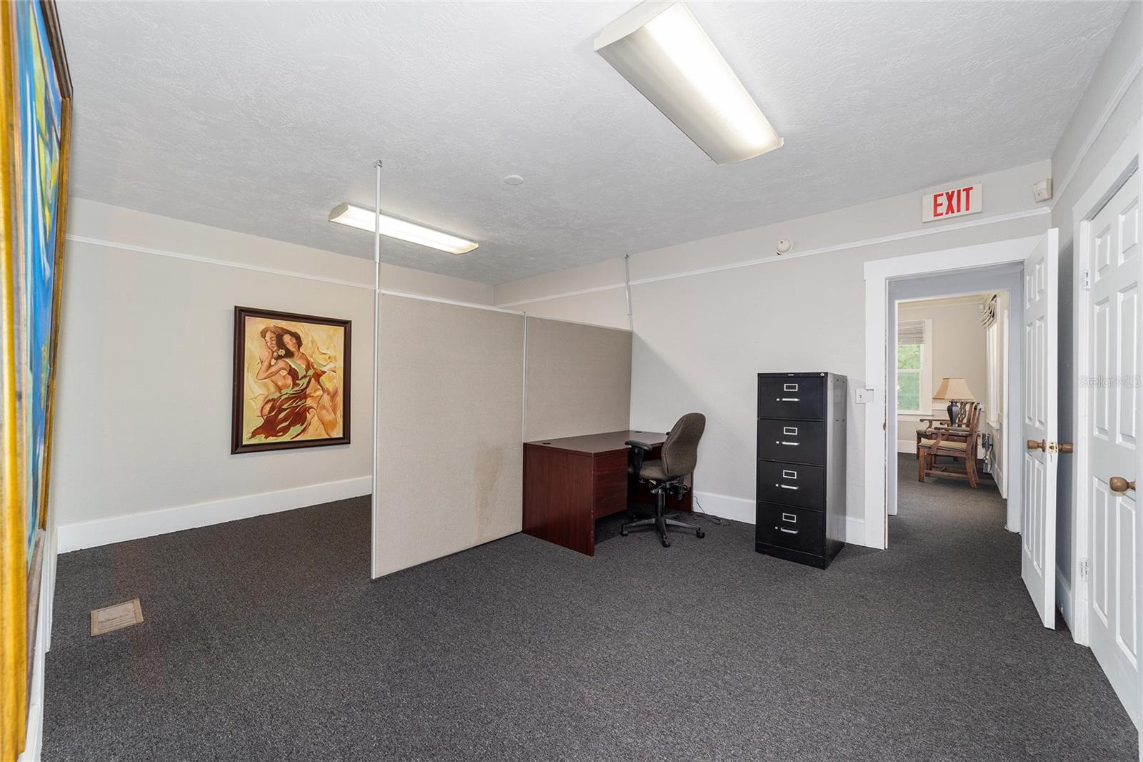 Image 3 of 44 For 1008 Silver Springs Boulevard