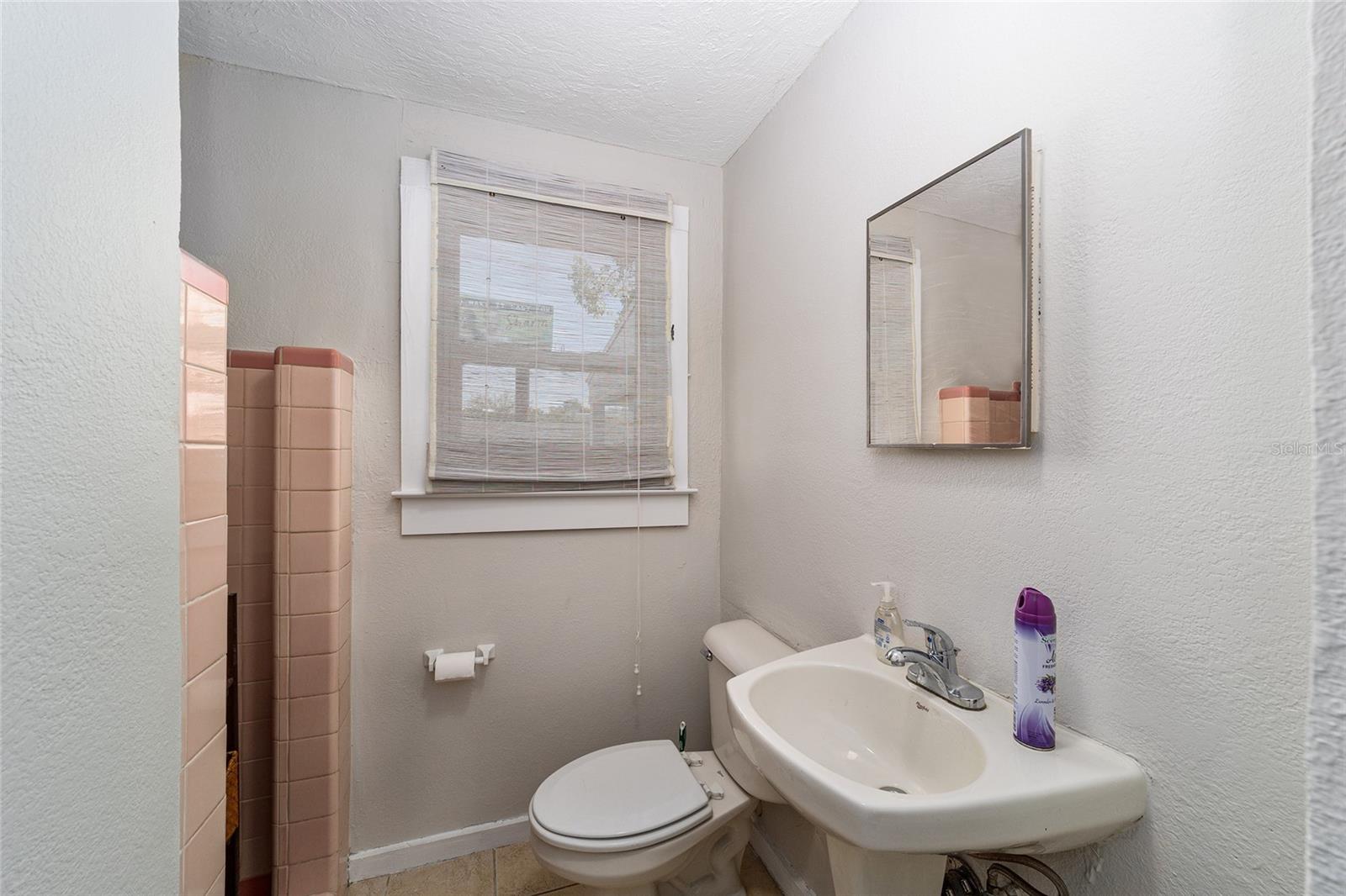 Image 5 of 44 For 1008 Silver Springs Boulevard